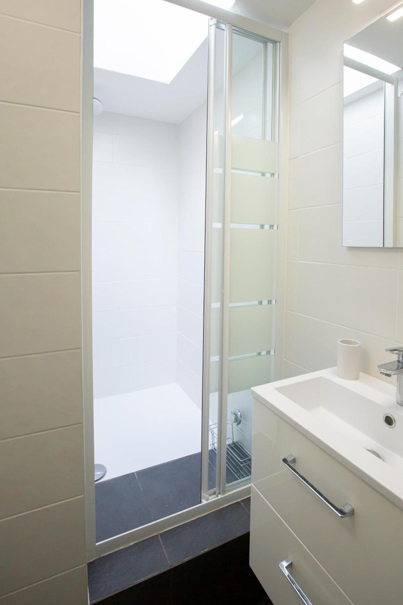 Modern Apartement In The City Center. Poissy Exterior photo